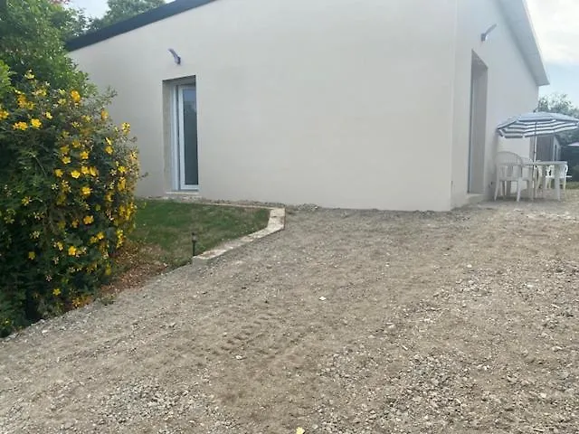 بيت ضيافة Maisons Miflo Hanvec